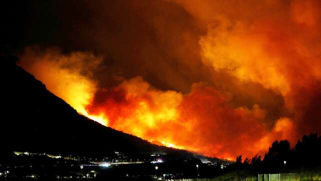 Waldbrand an der Adria: ein Toter, Verletzte, Zerstörungen