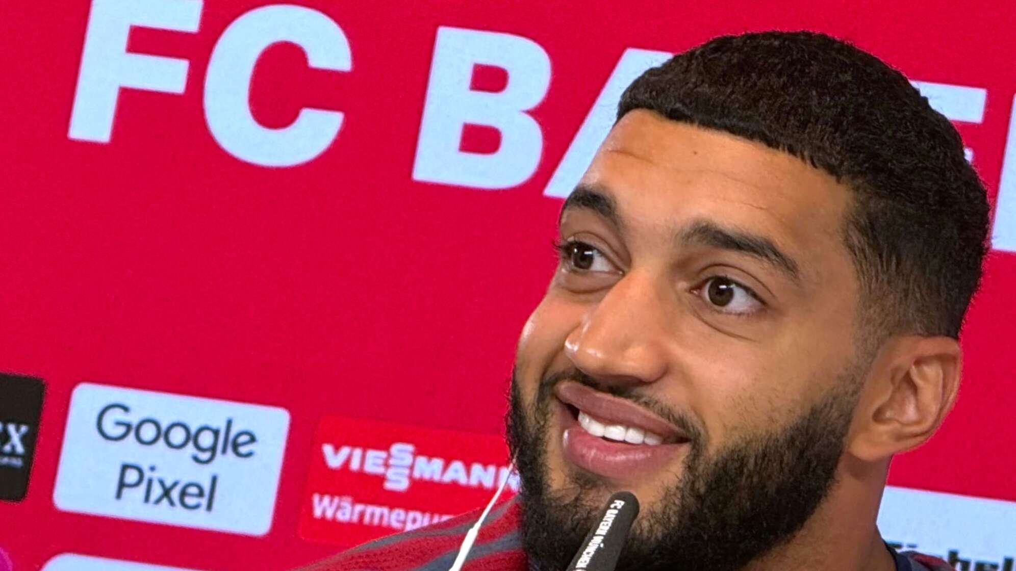 Vorstellung Ismael Saibari beim FC Bayern München