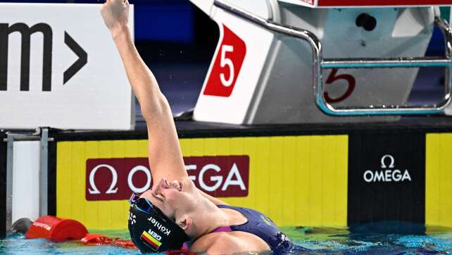 Angelina Köhler holt Silber über 100 Meter Schmetterling