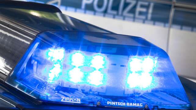 Motorradfahrer nach Unfall verletzt – 17-Jähriger flüchtet
