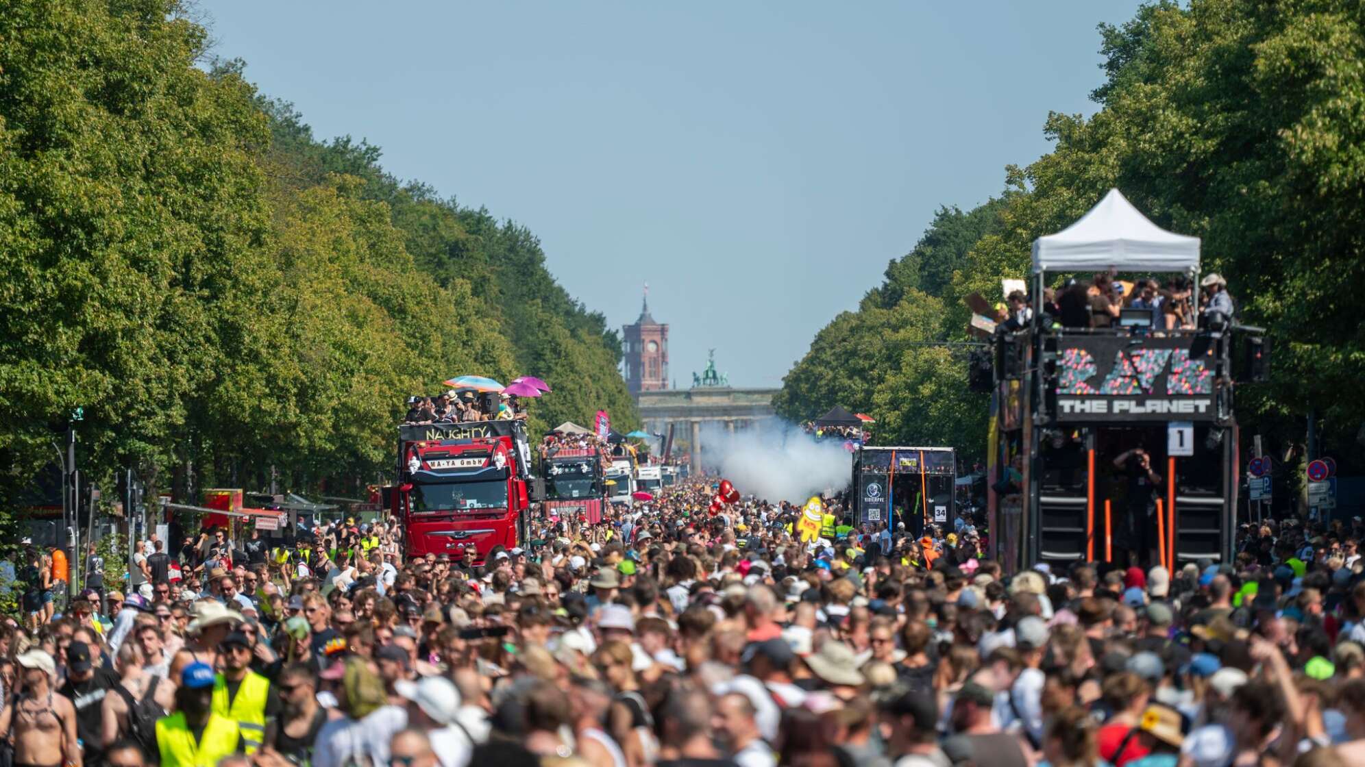 Demonstration "Rave The Planet Parade 2026"