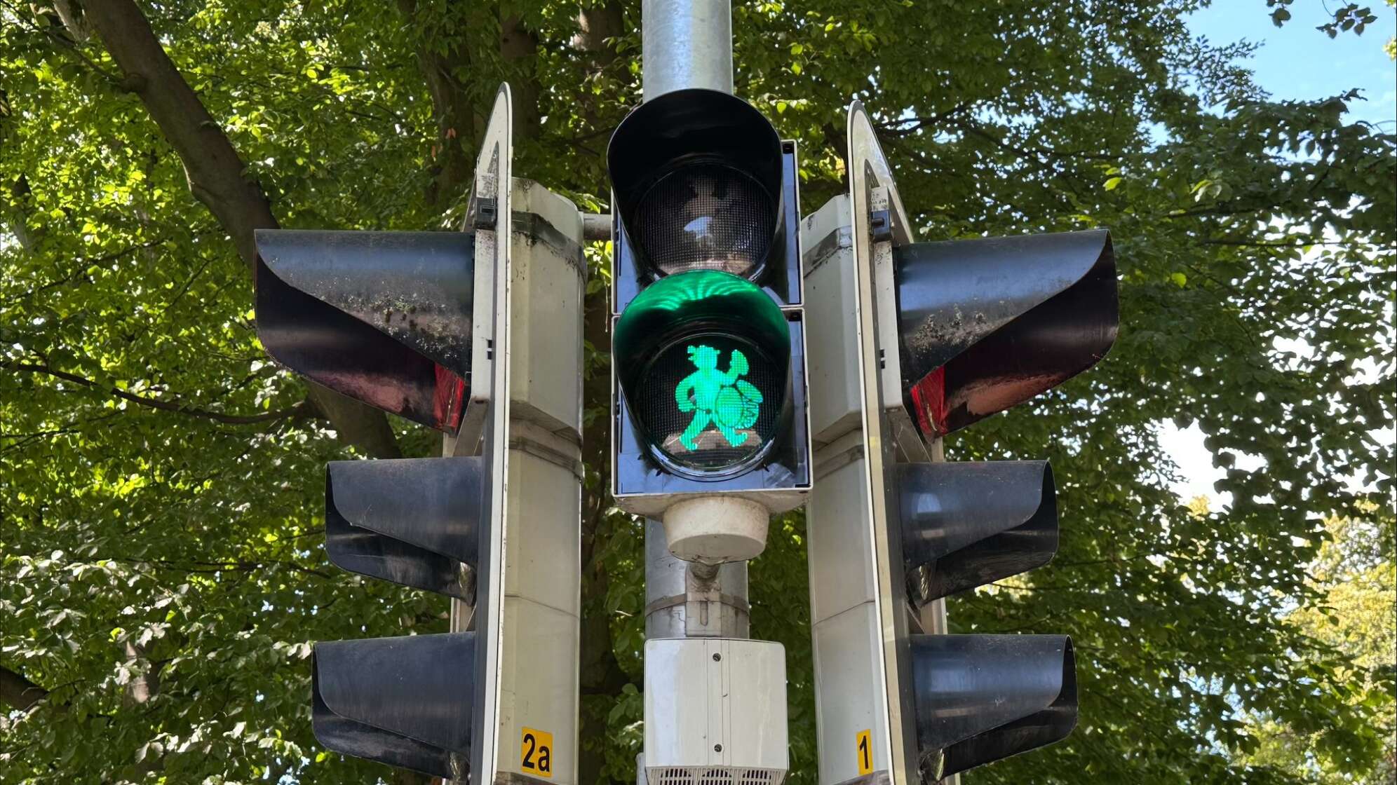 Wiesntrommler statt Ampelmännchen in Rosenheim