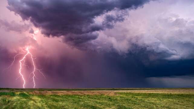 Warum ist der Blitz zackig & Co.: Gewitter für Kinder erklärt