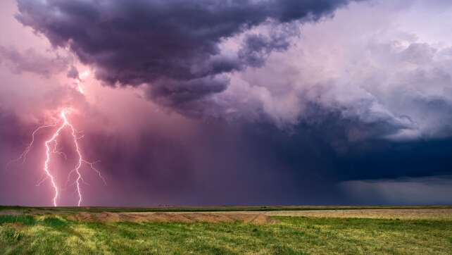 Warum ist der Blitz zackig & Co.: Gewitter für Kinder erklärt