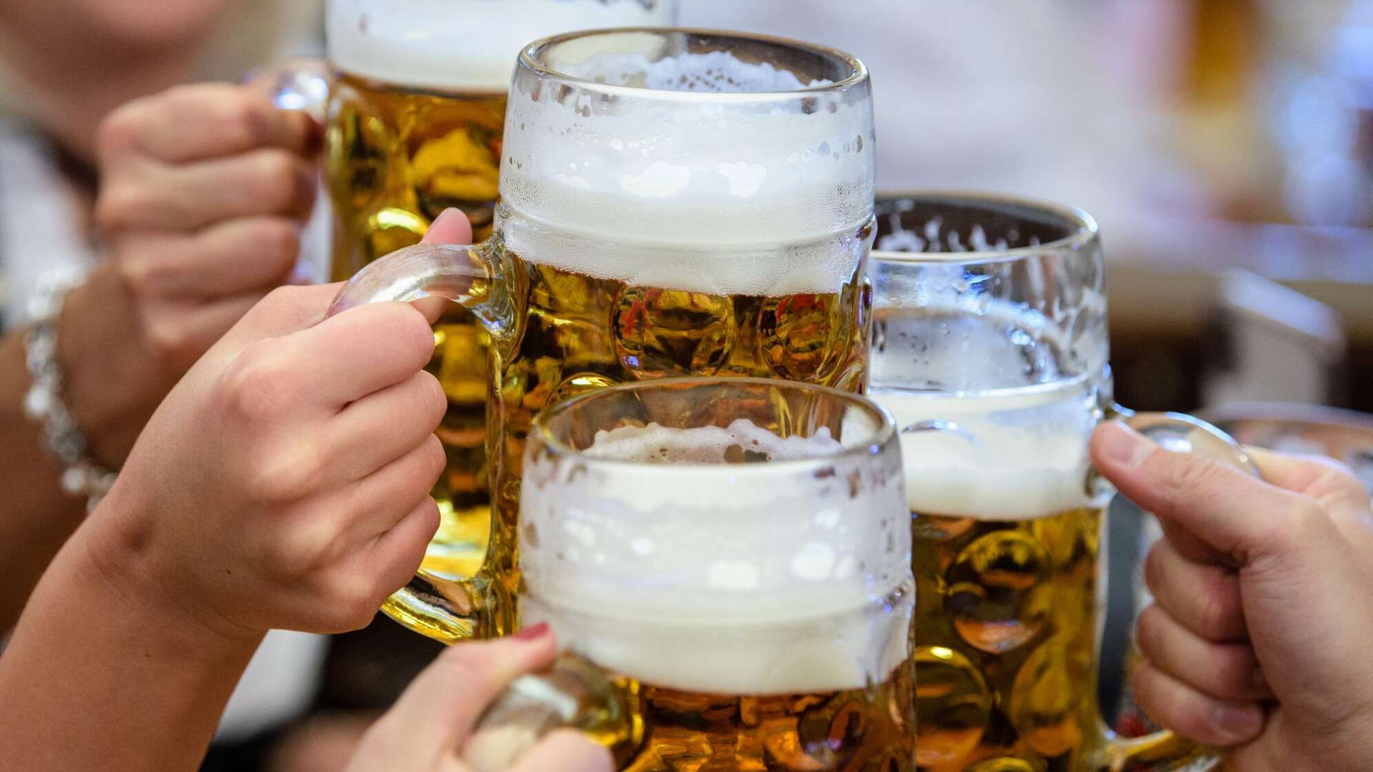 Im Bierzelt
