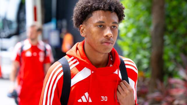 FC Bayern verlängert Vertrag mit Nachwuchsverteidiger