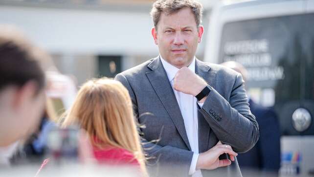 Doppelte Durchhalteparolen: Mit Klingbeil in Sachsen-Anhalt