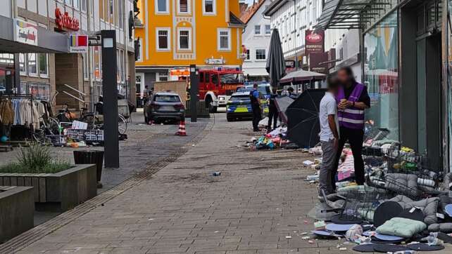 Auto rast durch Fußgängerzone und verletzt mehrere Menschen