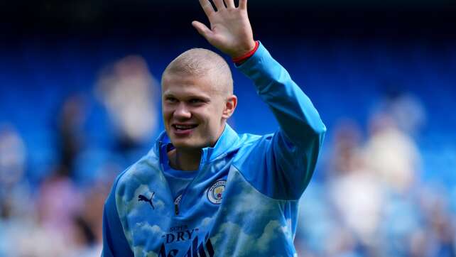 Haalands neue Frisur bringt Glück: Man City siegt gegen Rose