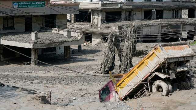 Tote nach Sturzflut an Grenze zwischen China und Nepal