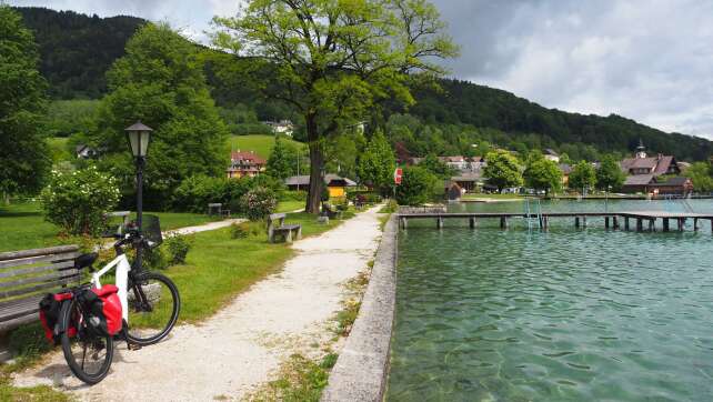Kleinflugzeug in Attersee in Österreich gestürzt