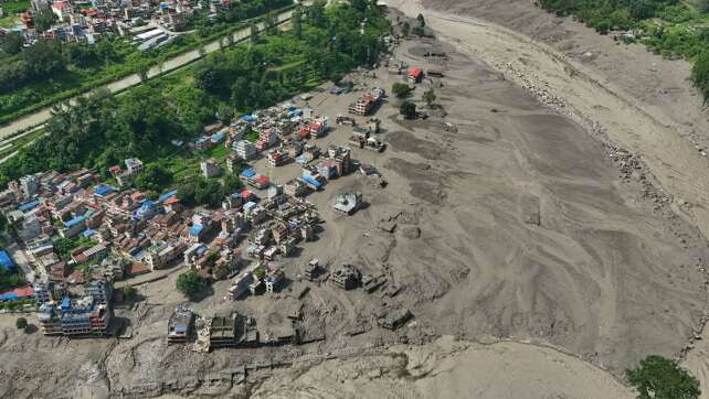 Mehr als 30 Australier nach Sturzflut in Nepal vermisst