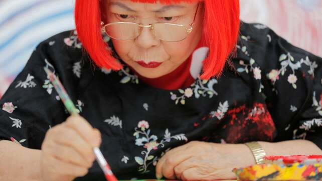 Kunst mit Polka Dots und Kürbissen – Japans Yayoi Kusama tot