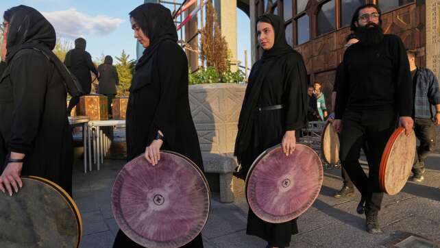 Starmusiker Mohsen Namjoo nach gut 20 Jahren zurück im Iran