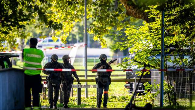 Schüsse nach Rave-Event in der Schweiz - eine Frau stirbt