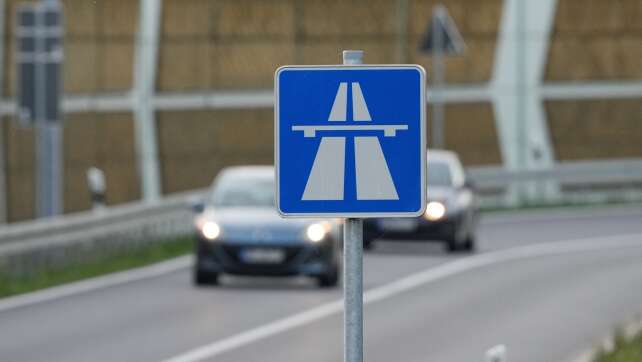 Mehrere Verletzte nach Unfall auf A8 bei Günzburg