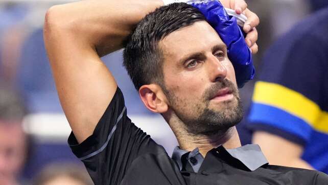 Drama bei US Open: Djokovic übergibt sich und scheitert früh