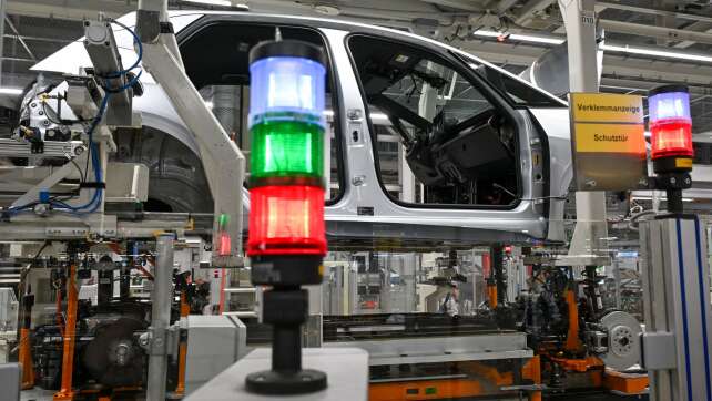 CDU und CSU drängen auf Entlastung für Autoindustrie