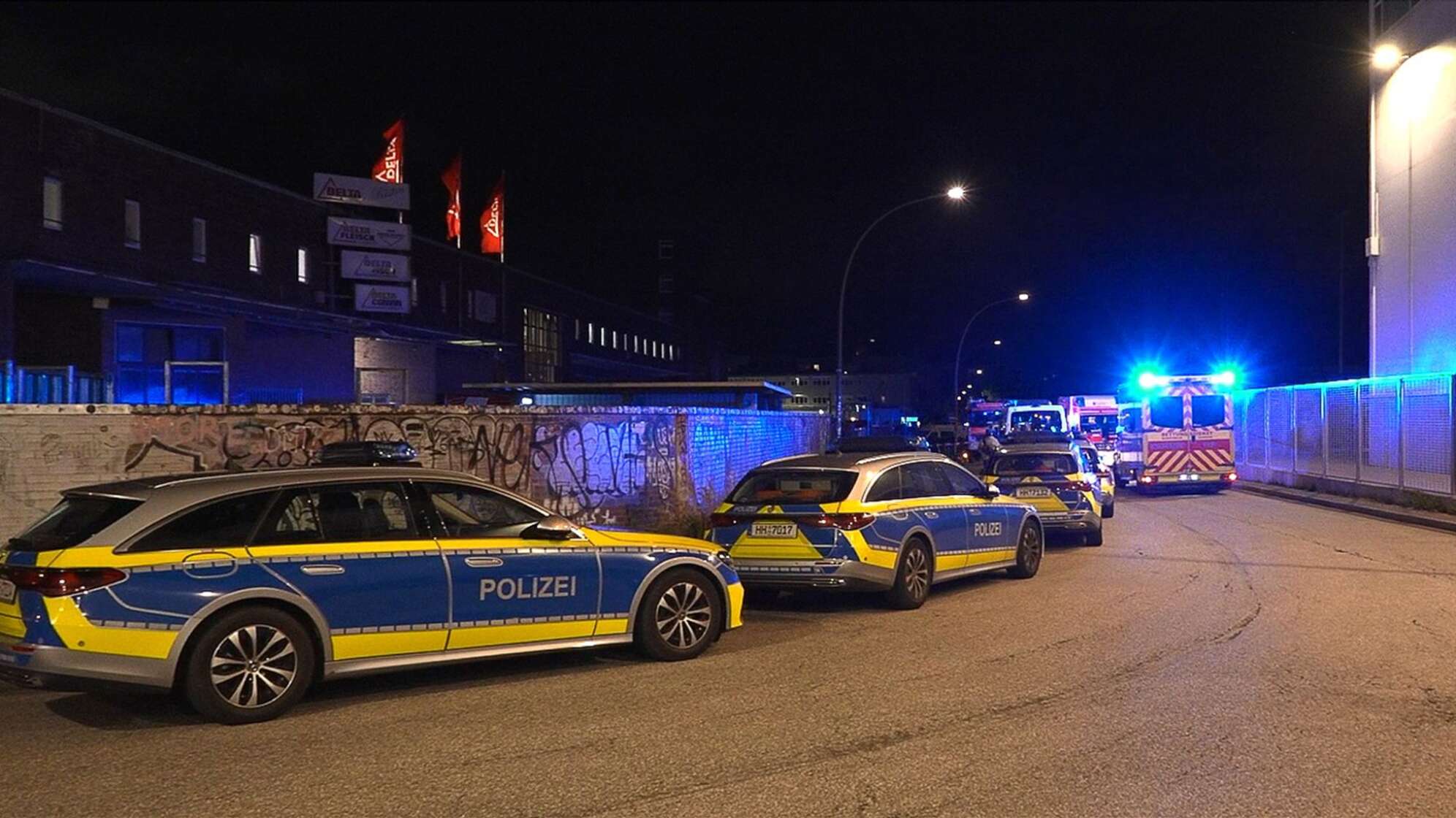 Polizeieinsatz auf Fabrikgelände in Hamburg