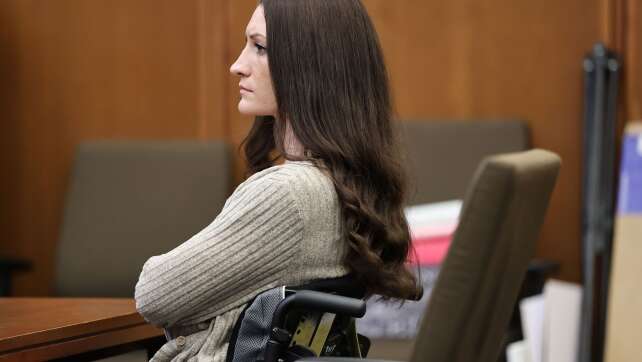 Prozess um Tod dreier Kinder: Jury weiter uneinig