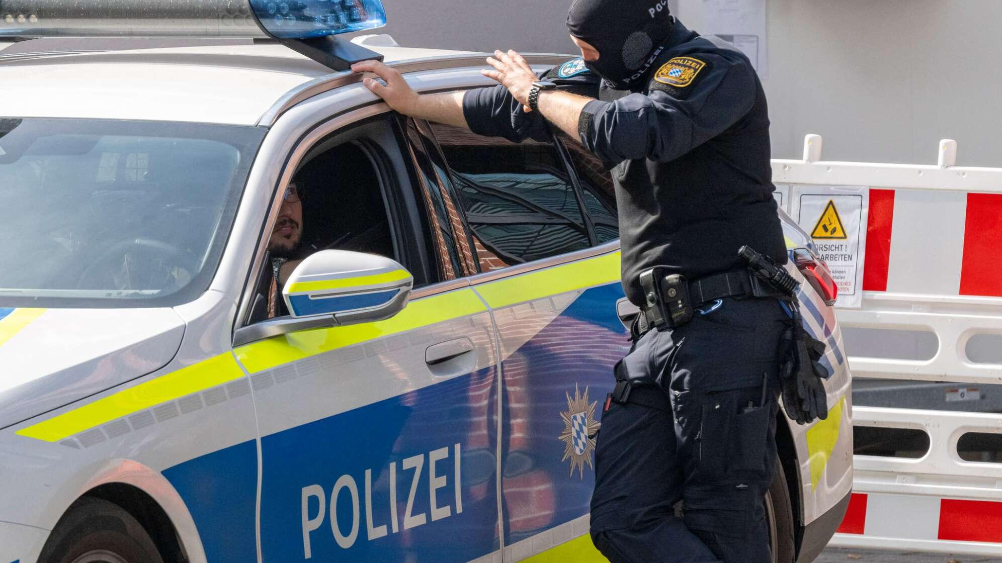 Brandsätze auf Münchner Baustelle geworfen