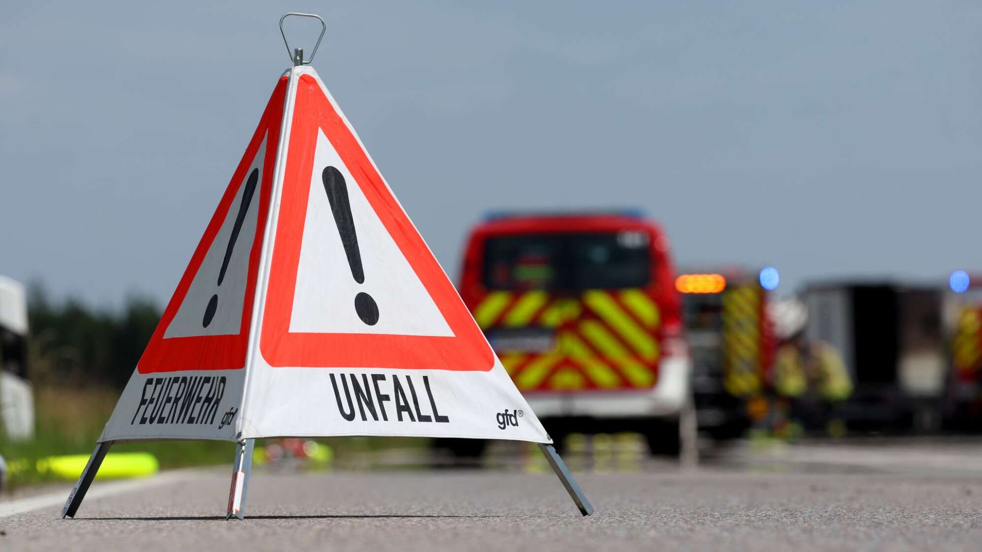 Ein Toter nach Lastwagen-Unfall