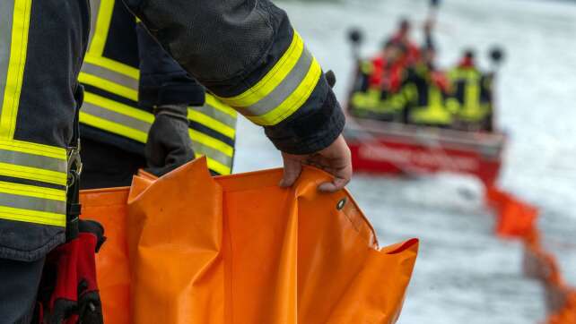 Kapitän pumpt versehentlich Wasser-Diesel-Gemisch in Donau