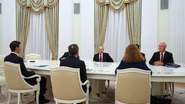 Ukraine-Krieg: Putin beginnt Gespräche mit US-Unterhändlern