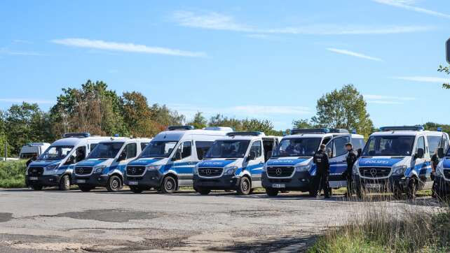 Strom-Sabotage: Polizei startet Einsatz am Hambacher Forst