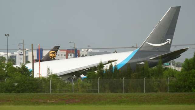 Fünf Tote bei Unfall mit Amazon-Frachtflugzeug in Miami
