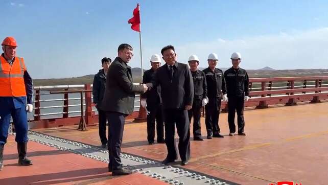 Russland und Nordkorea eröffnen erste Straßenverbindung