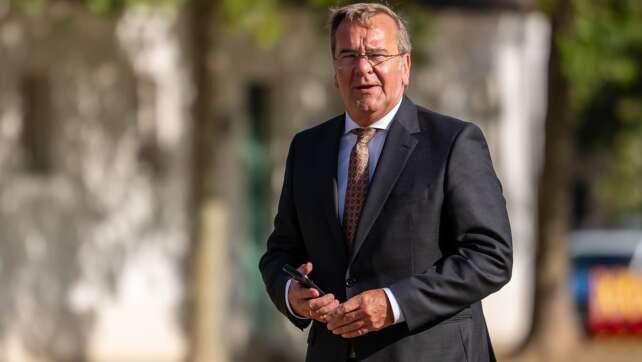 Pistorius sagt Ukraine umfangreiche Waffenlieferungen zu
