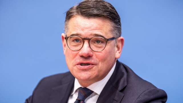 Hessens Regierungschef sieht mögliche AfD-Prüfung skeptisch