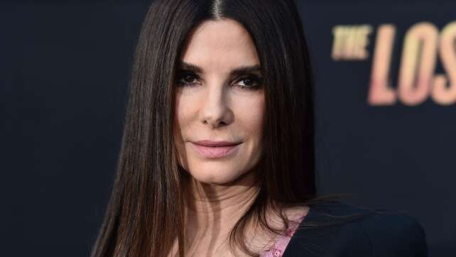 Sandra Bullock versteckte Kind in Eishockeytasche