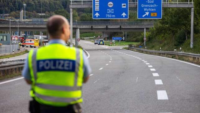 Sprengstoffverdacht blockiert Rheinfelden-Grenze stundenlang