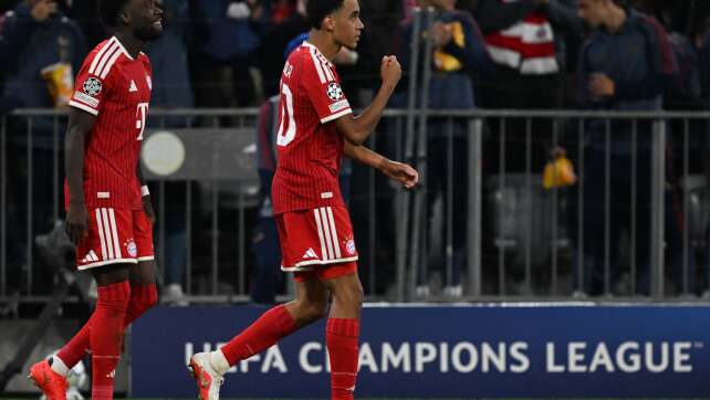 Strahlender Musiala führt Bayern zum späten Traumstart