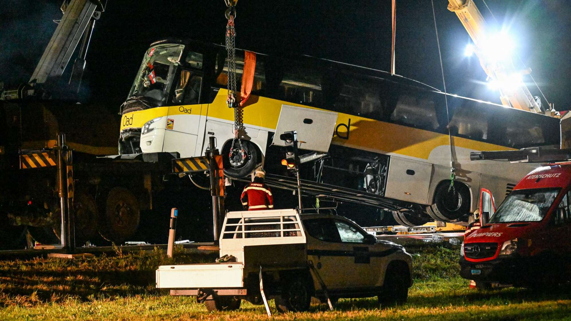 Fünf Tote bei Busunfall in der Schweiz