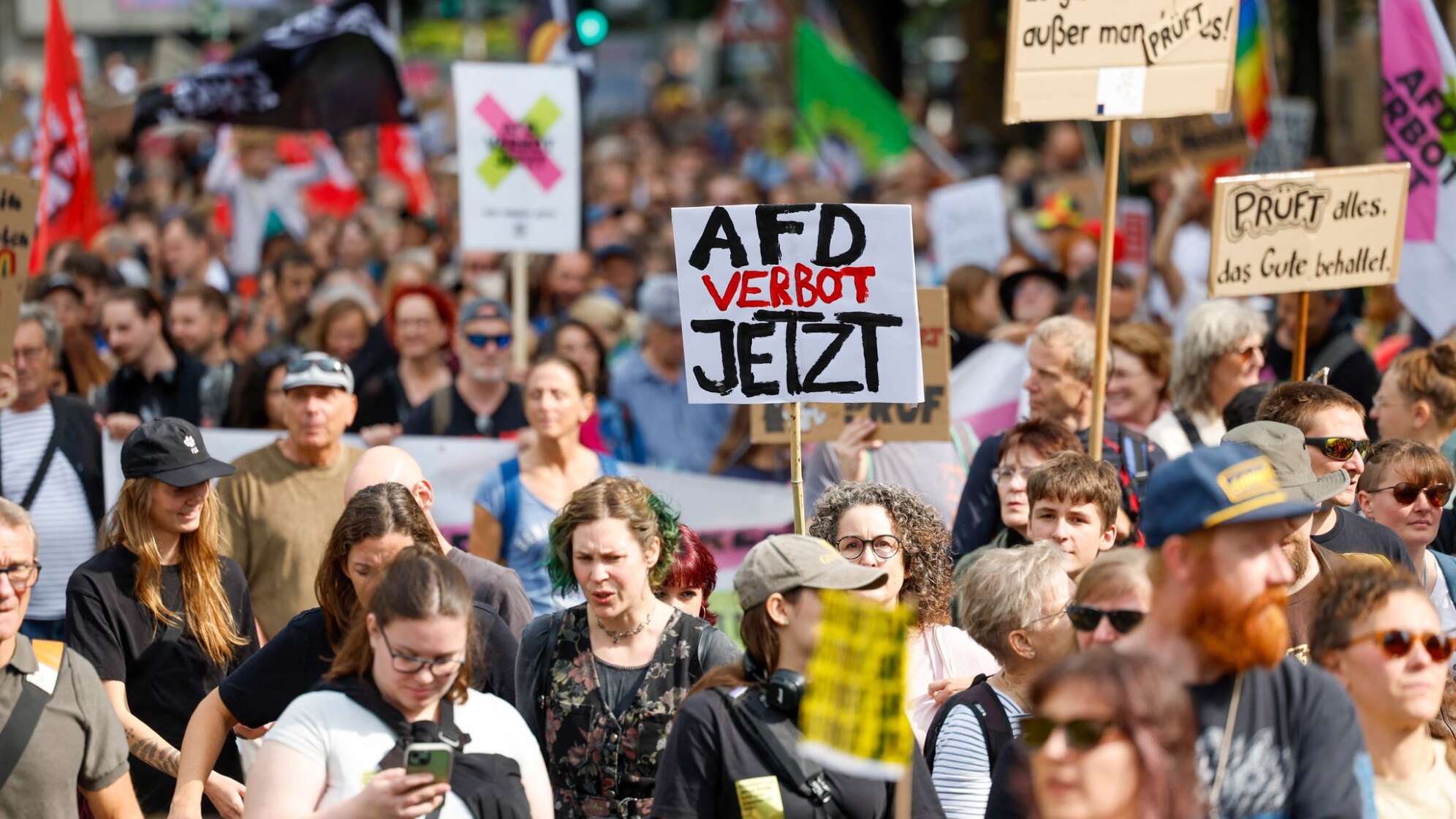 Demonstration gegen die AfD in Düsseldorf