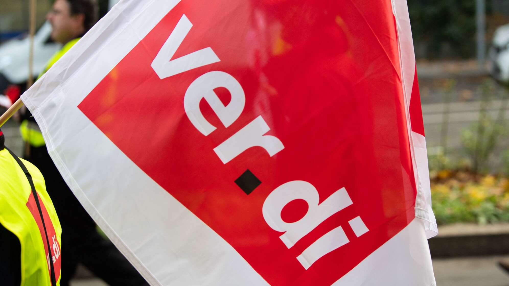 Fahne der Gewerkschaft Verdi