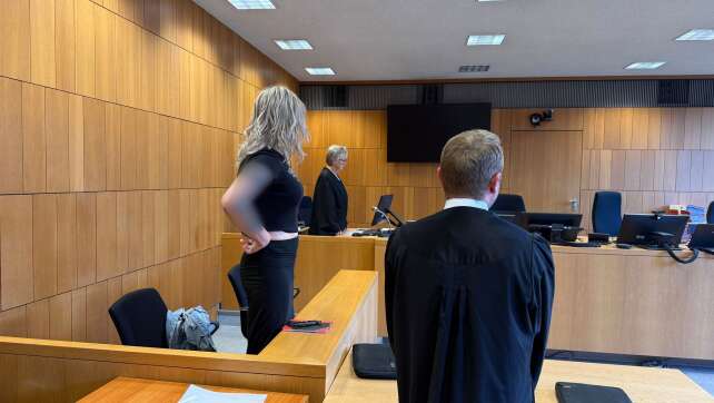 Polizistin soll Jugendliche vergewaltigt haben