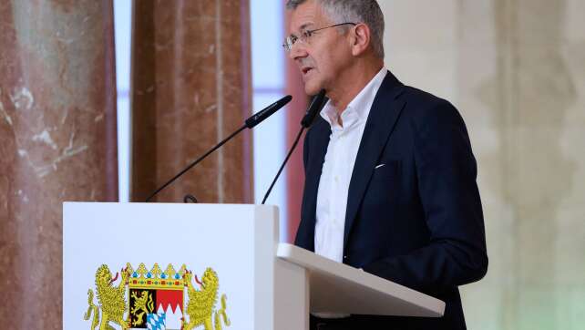 Bayern-Präsident Hainer: Sport als Vorbild für Gesellschaft