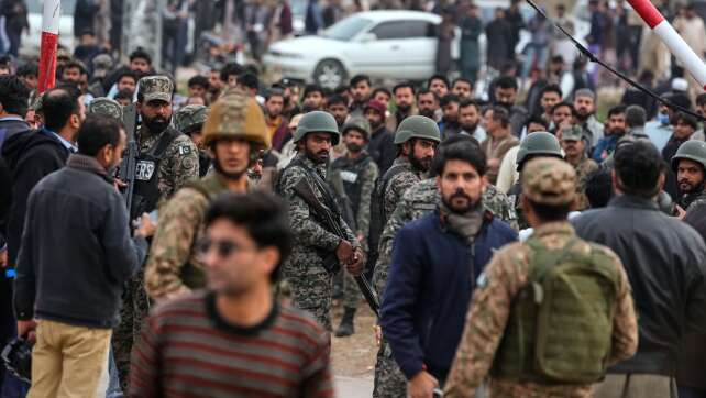 Mindestens 14 Tote bei Anschlag mit Autobombe in Pakistan