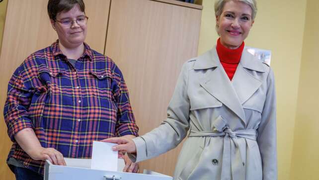 Wahlen in Berlin und MV: Hohe Beteiligung zeichnet sich ab