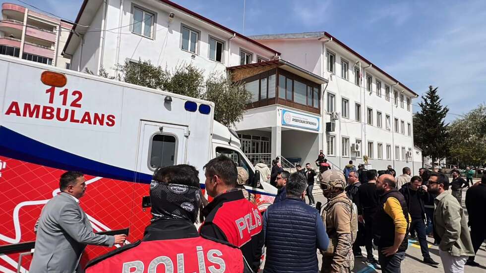 Schüsse nahe Schule in der Türkei - mindestens acht Verletze