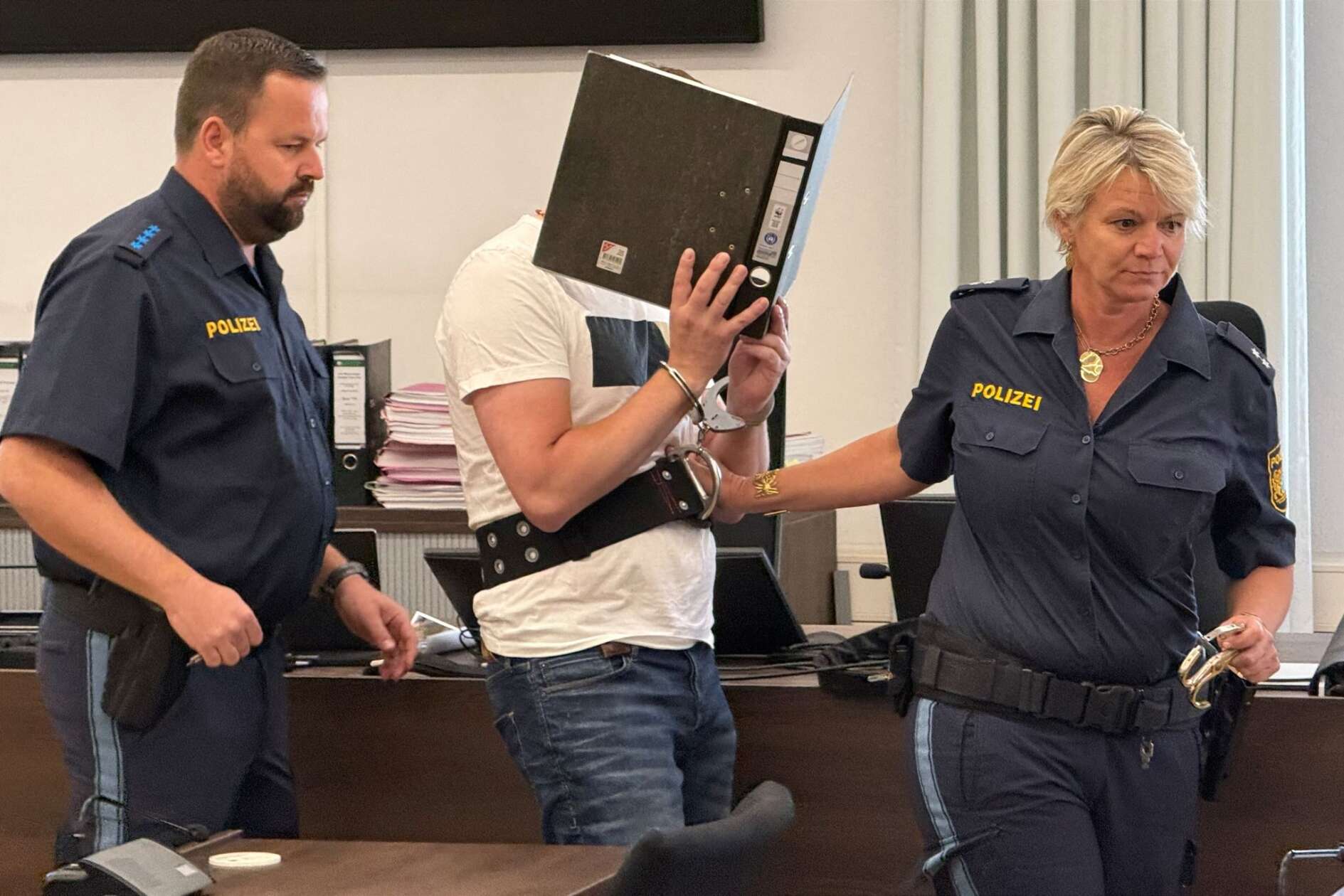 Partnerin getötet und verscharrt: Zehn Jahre Haft