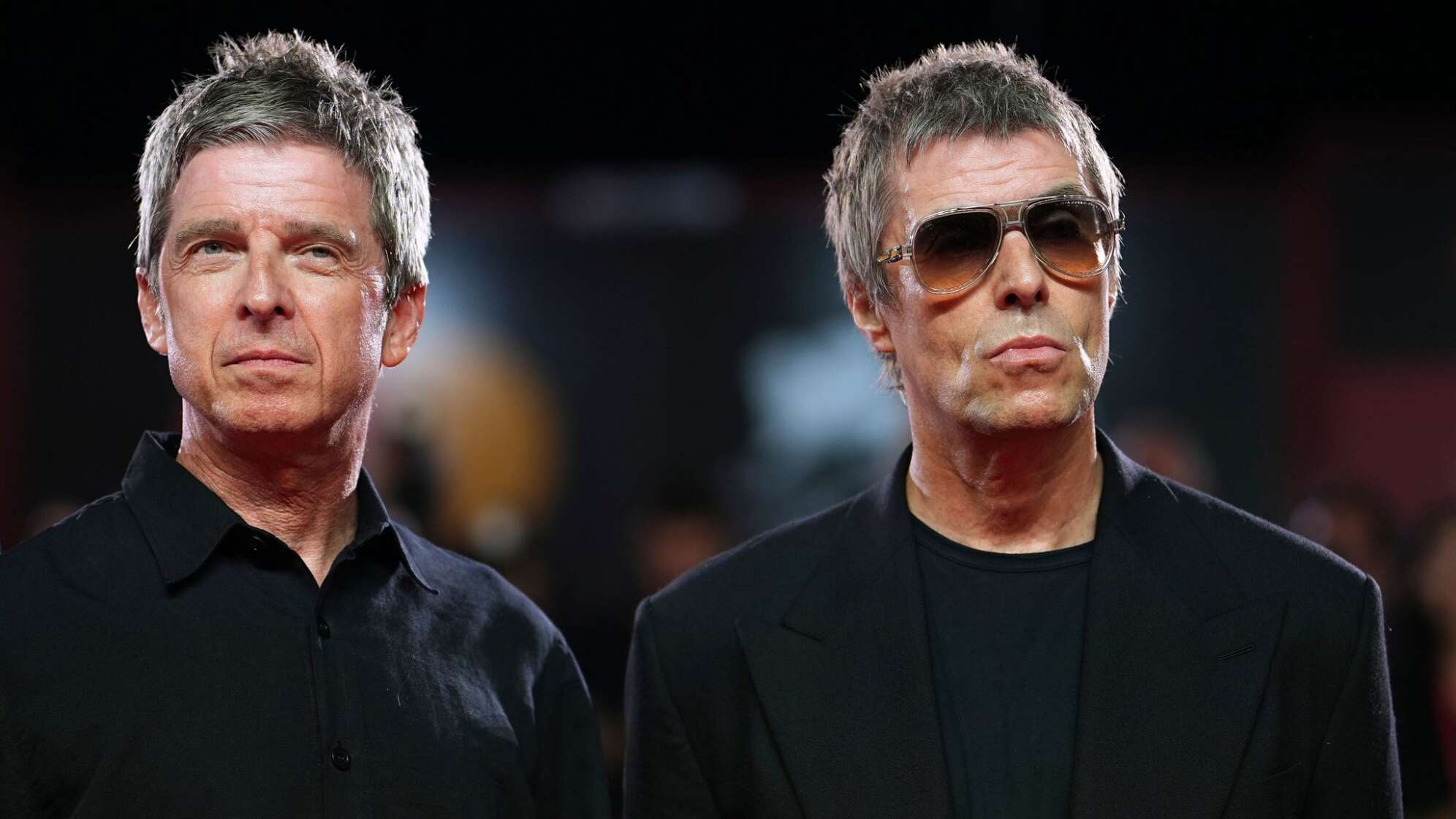 Noel Gallagher (l) und Liam Gallagher