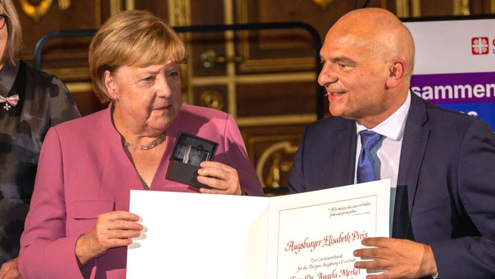 Merkel ruft zu Solidarität und Mitmenschlichkeit auf