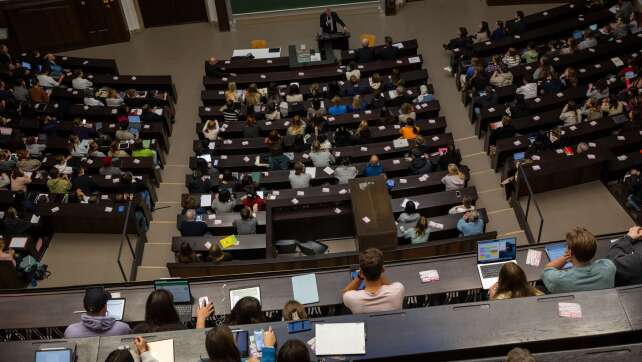 Von Bevölkerungsschutz bis Trauer: Wintersemester beginnt