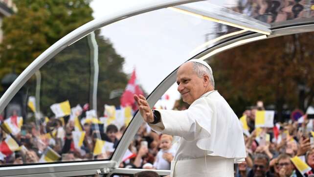 700.000 Menschen bei Papstmesse in Paris