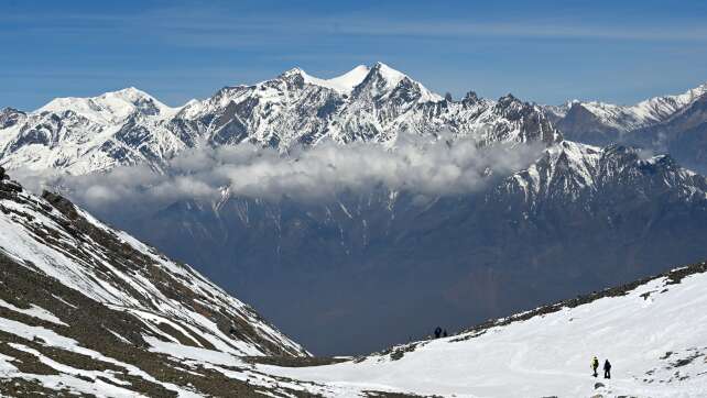 Nepal: Zwei Tote, 14 Vermisste nach Lawine im Himalaya